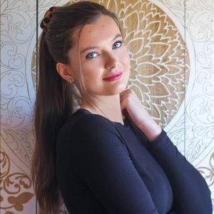 Meet your Posher, Emma